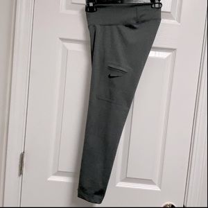 Nike Leggings • Large